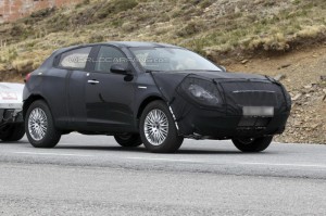 Spyshots: Alfa Romeo CXover на пазара догодина?